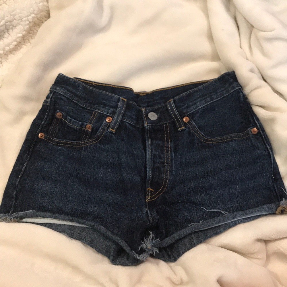 LEVI Jean shorts
